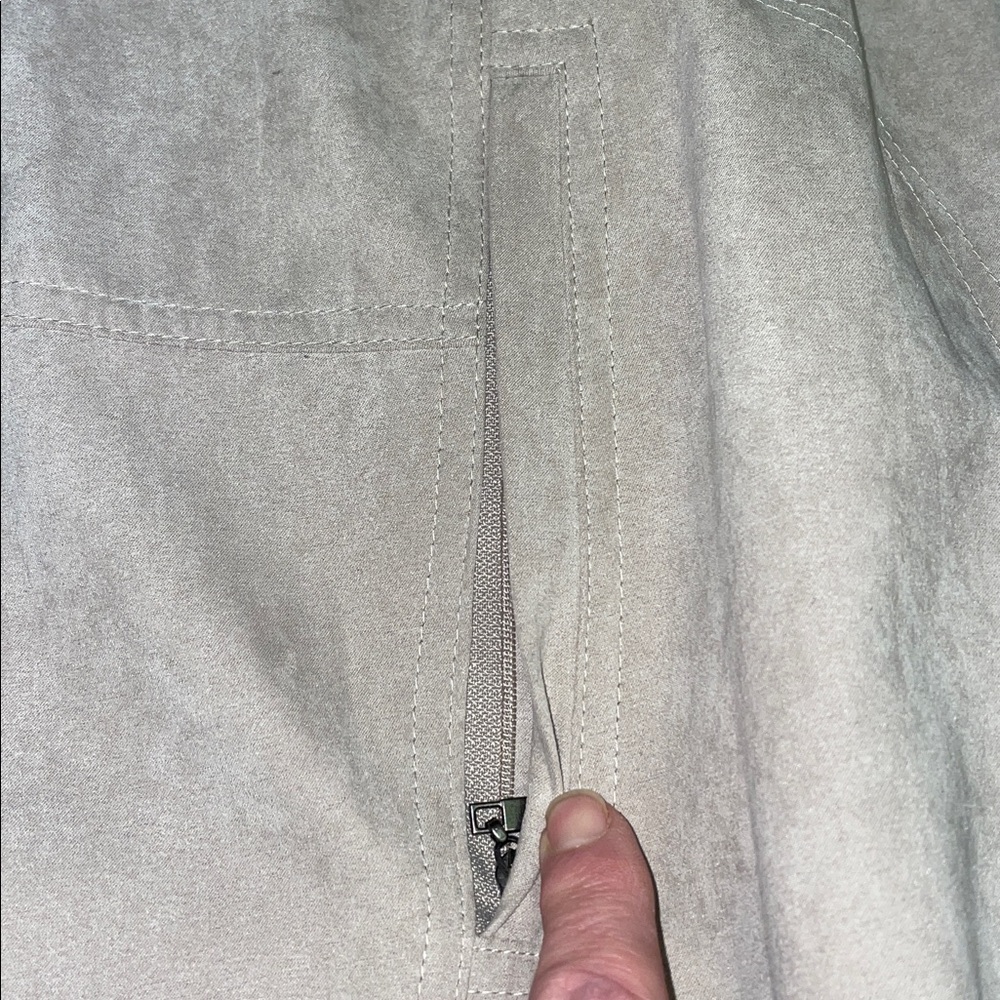 NWT Gallery Women's Tan Trench Coat. Removable liner and hood. Size Large. - Picture 14 of 15